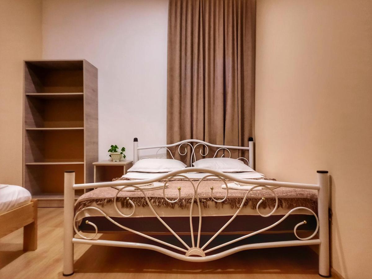 Apartment Novel House *